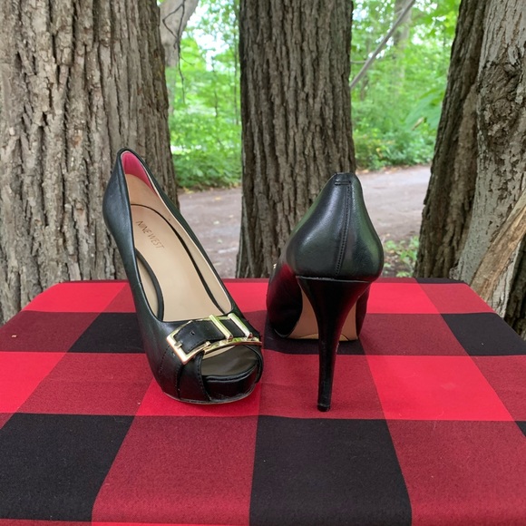 Nine West Leather Peep Toe Pumps - Picture 4 of 4